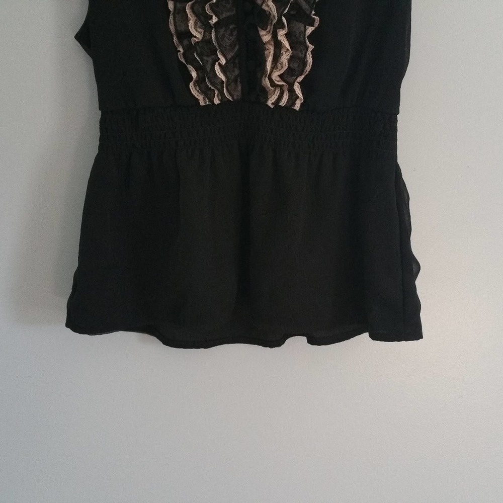 H&M Ruffle Collared Short Sleeve Shirt Size Small - Picture 4 of 7